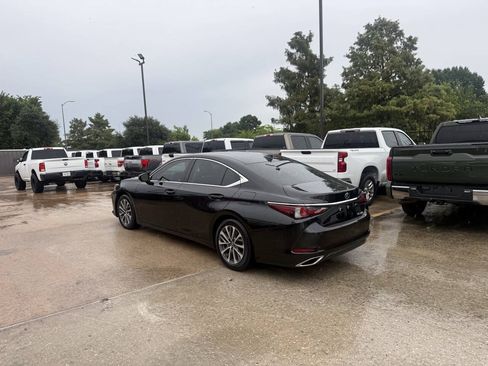 Used 2022 Lexus ES 350 w/ Premium Package FWD image 4