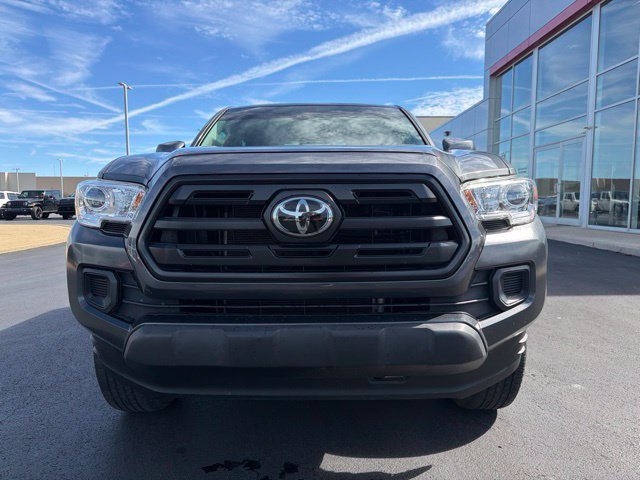 Certified 2019 Toyota Tacoma SR w/ SR Convenience Package AWD/4WD image 2