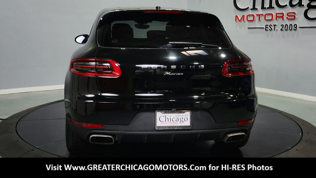 Used 2018 Porsche Macan AWD/4WD image 10
