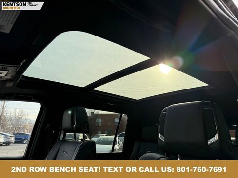 Used 2025 Cadillac Escalade ESV Sport w/ LPO, ONYX Package AWD/4WD image 36