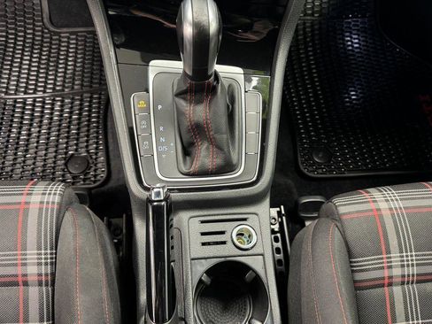 Used 2020 Volkswagen GTI S image 6