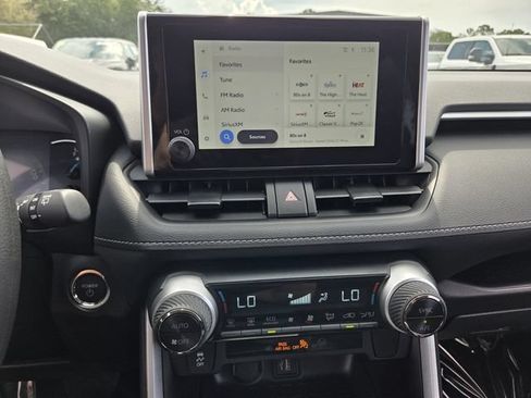 Used 2025 Toyota RAV4 XLE AWD/4WD image 23
