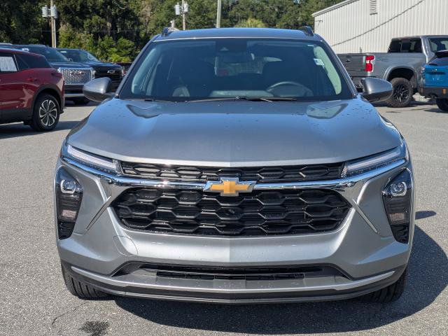 Certified 2025 Chevrolet Trax LT w/ Driver Confidence Package FWD image 9