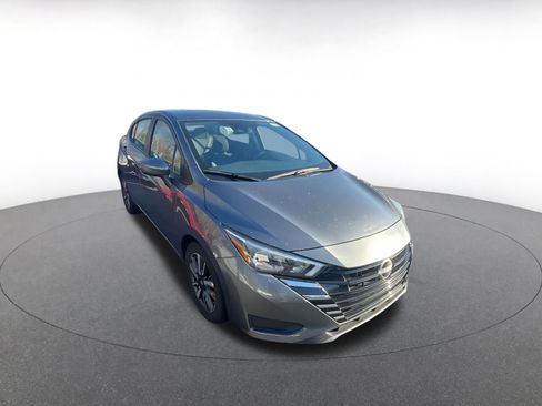 Used 2025 Nissan Sentra S image 2