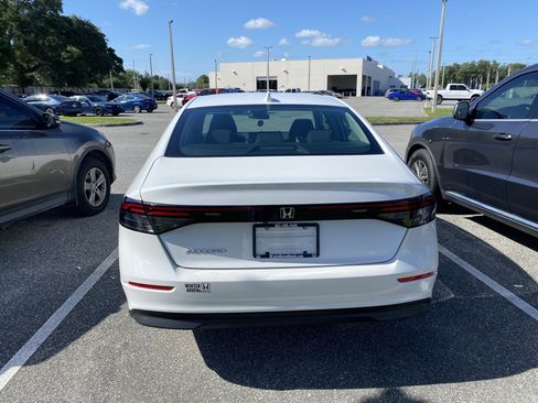 Used 2024 Honda Accord EX image 9