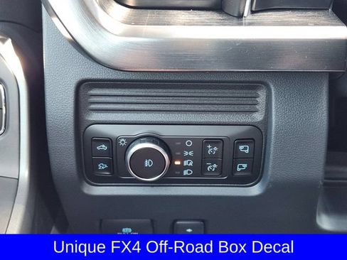 New 2026 Ford F250 Lariat w/ Black Appearance Package AWD/4WD image 23