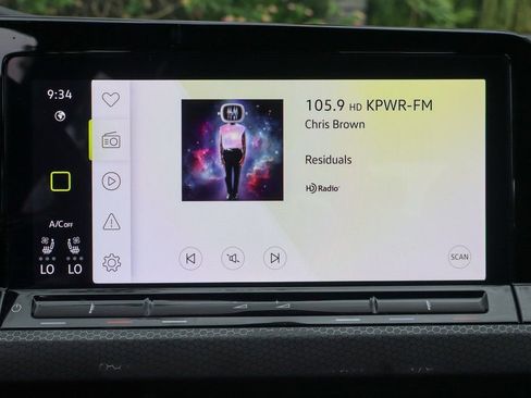 Used 2024 Volkswagen GTI Autobahn image 32