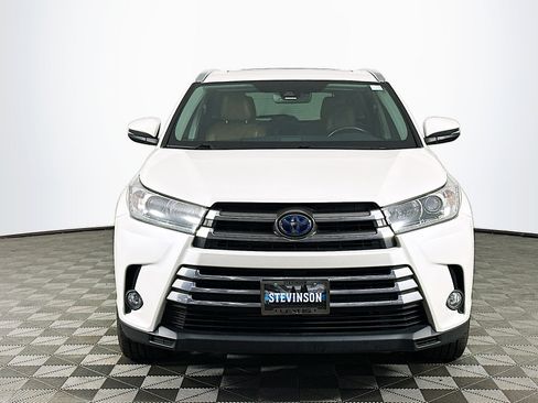 Used 2018 Toyota Highlander Limited image 2