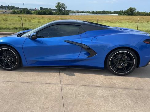 Used 2022 Chevrolet Corvette Stingray Premium Conv w/ Battery Protection Package RWD image 6