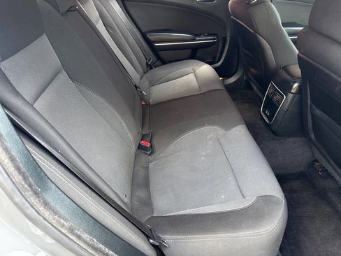 Used 2017 Dodge Charger SE image 13