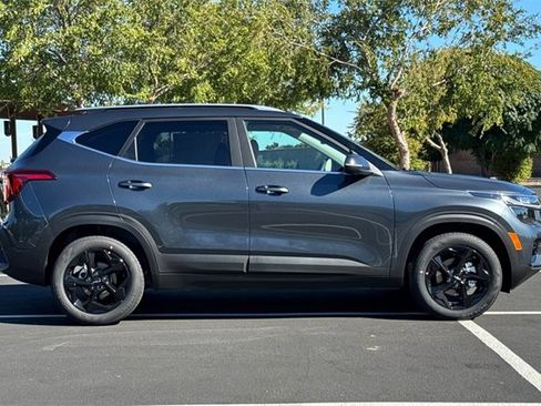 New 2026 Kia Seltos EX w/ EX Sunroof Package image 3