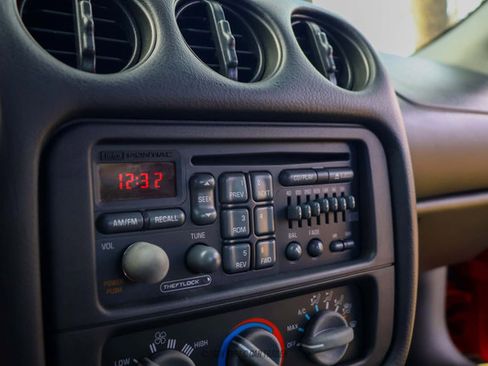 Used 1997 Pontiac Firebird Coupe w/ Opt Pkg image 95