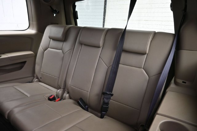 Used 2010 Honda Pilot Touring image 20