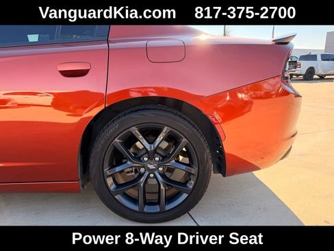 Used 2021 Dodge Charger SXT w/ Blacktop Package image 9