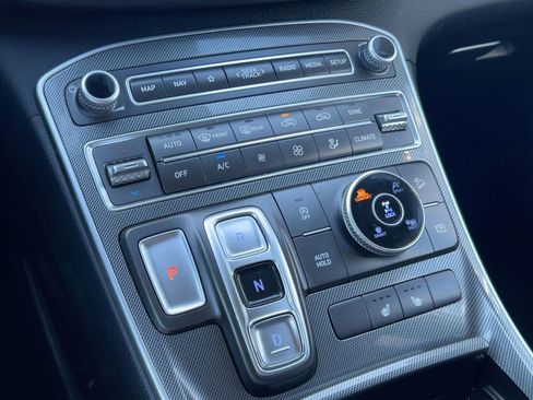 Used 2023 Hyundai Santa Fe SEL image 18