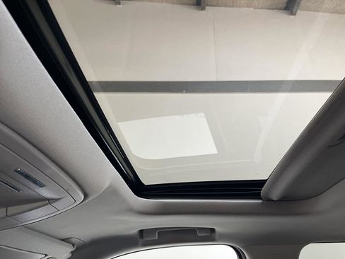 Used 2018 Chevrolet Tahoe LT image 18