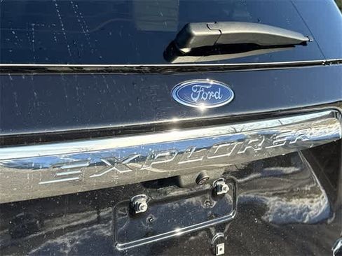 Used 2023 Ford Explorer XLT w/ Equipment Group 202A image 28