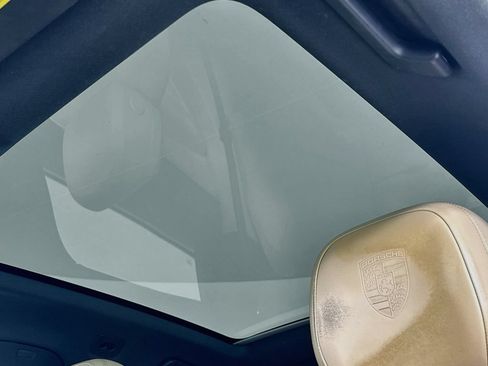 Certified 2023 Porsche Cayenne Coupe AWD/4WD image 22