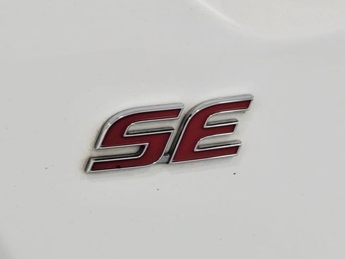 Used 2020 Toyota Corolla SE FWD image 10