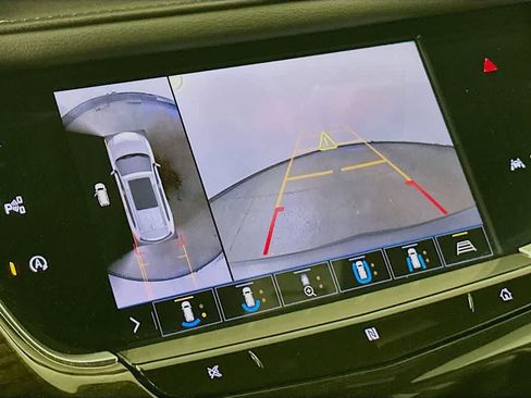 Used 2020 Cadillac XT6 Premium Luxury FWD image 28