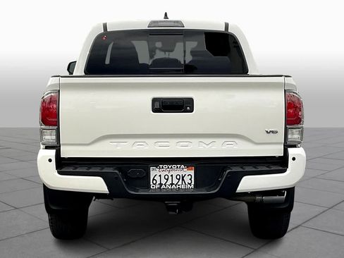 Used 2022 Toyota Tacoma TRD Sport image 4