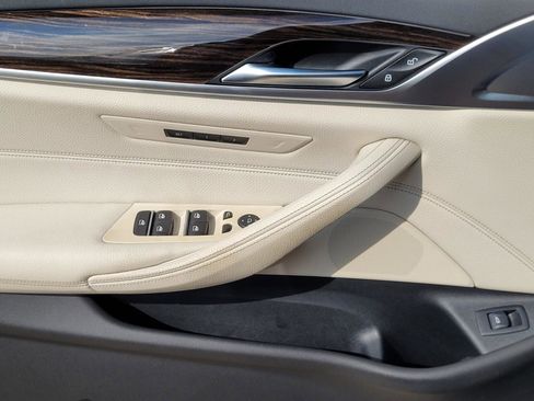 Certified 2023 BMW 530i w/ Convenience Package image 25