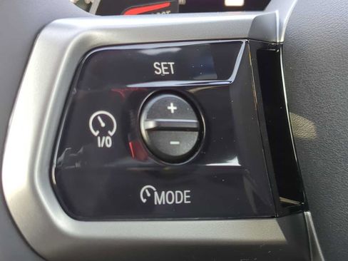 Used 2026 BMW 530i xDrive w/ M Sport Package AWD/4WD image 26