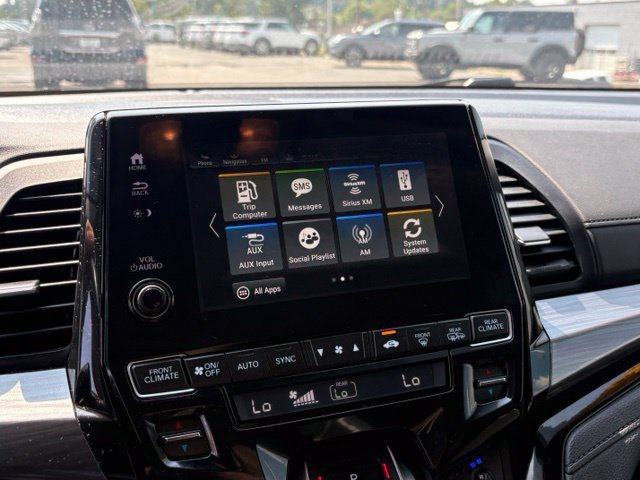 Used 2022 Honda Odyssey Elite image 16