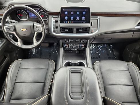 Used 2021 Chevrolet Suburban Premier AWD/4WD image 18