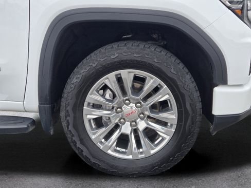 Used 2024 GMC Sierra 1500 Denali AWD/4WD image 4