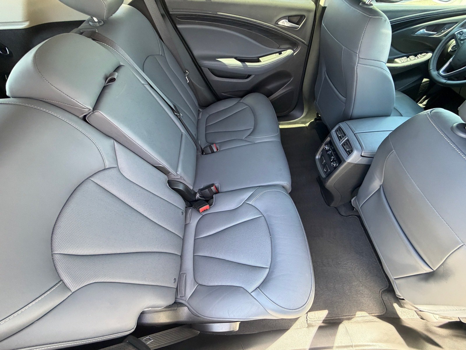 Used 2019 Buick Envision Essence w/ LPO, Active Package FWD image 11