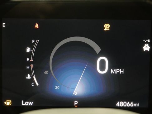 Used 2024 Buick Envista Sport Touring w/ Convenience I Package FWD image 15