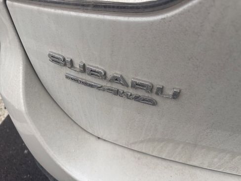 Used 2024 Subaru Forester Premium image 6