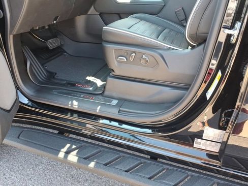 New 2026 GMC Sierra 1500 AT4X AWD/4WD image 13