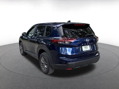 Used 2026 Nissan Rogue SV FWD image 7