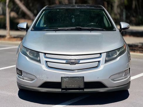 Used 2012 Chevrolet Volt Premium w/ Premium Trim Package FWD image 3