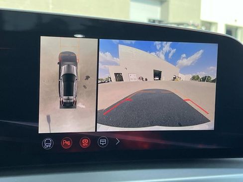 New 2026 Cadillac Lyriq V image 35