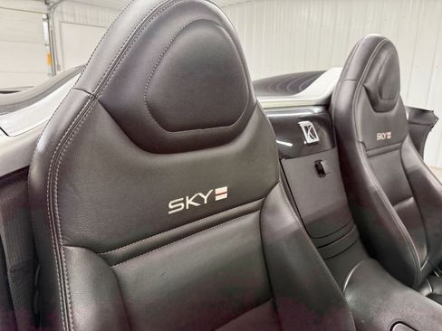 Used 2007 Saturn Sky Red Line image 26