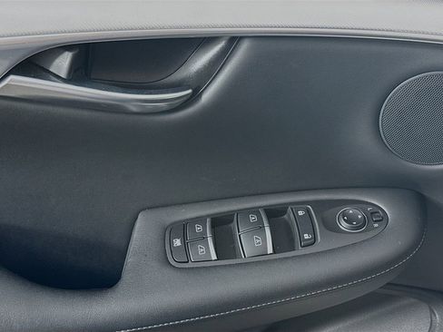 Used 2019 INFINITI QX50 Luxe w/ Navigation Package image 22