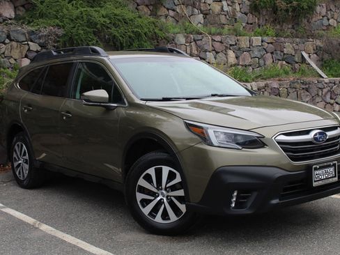 Used 2020 Subaru Outback Premium AWD/4WD image 4