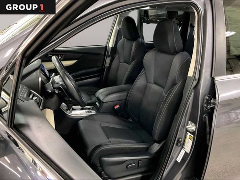 Used 2022 Subaru Ascent Premium w/ Convenience Package AWD/4WD image 8