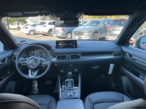 New 2025 MAZDA CX-5 Signature image 25