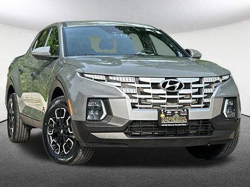 Used 2024 Hyundai Santa Cruz SEL AWD/4WD image 2