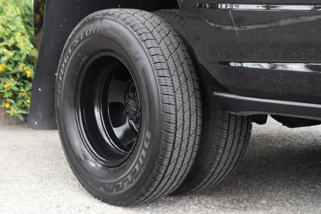 Used 2024 RAM 3500 Tradesman w/ Chrome Appearance Group AWD/4WD image 46