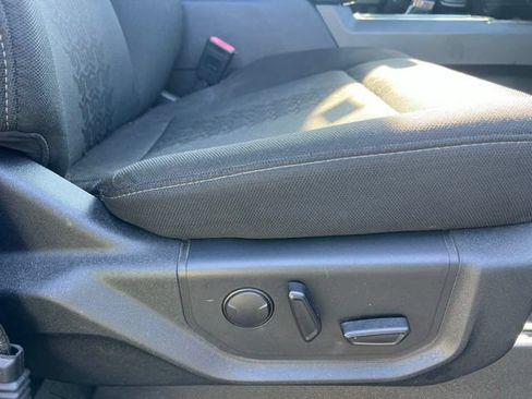 Used 2019 Ford F150 XLT w/ Equipment Group 302A Luxury AWD/4WD image 11