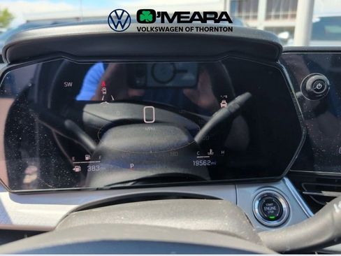 Used 2024 Chevrolet Trax LT w/ Driver Confidence Package FWD image 8