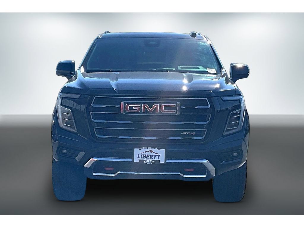 Used 2025 GMC Yukon XL AT4 w/ AT4 Premium Package AWD/4WD image 2