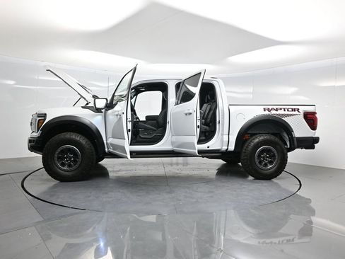 Used 2025 Ford F150 Raptor AWD/4WD image 40