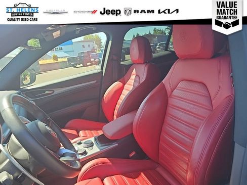 Used 2024 Alfa Romeo Stelvio Veloce AWD/4WD image 14