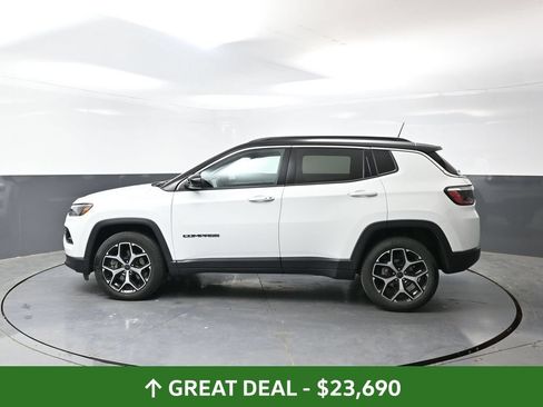 Used 2025 Jeep Compass Limited AWD/4WD image 12